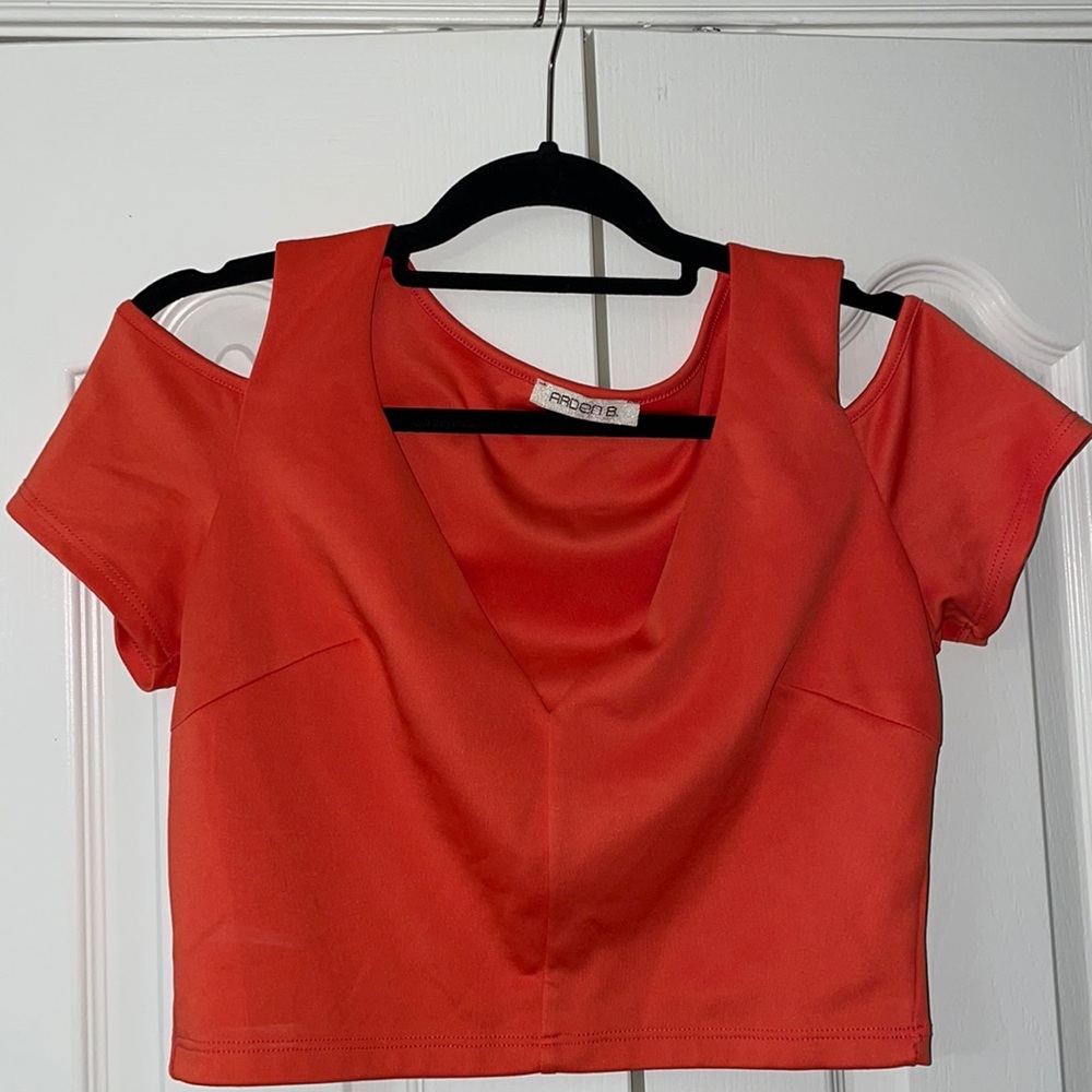 Arden B off the shoulder cut out top